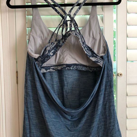 Lululemon Tank Top w/ Built In Sports Bra - Picture 2 of 3